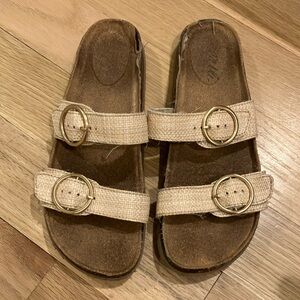 🌺 AERIE Beige Double Strap Sandals with Gold Buckles